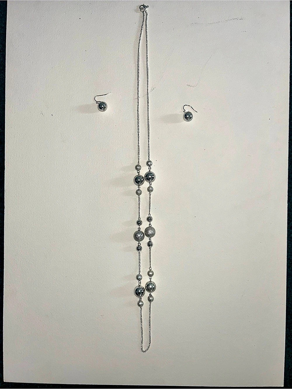 Silver-Tone Necklace & Earrings Set Like New
